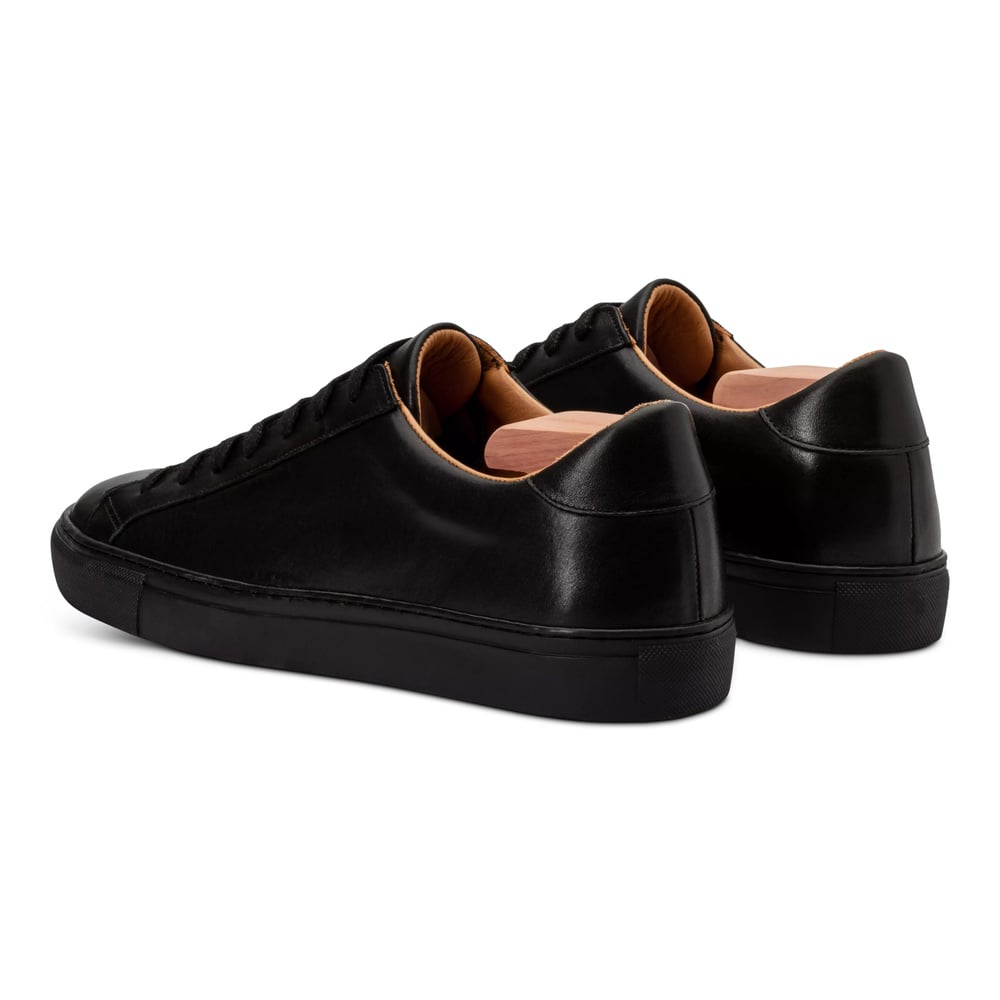 Baskets en Daim Noir avec Semelle Noire