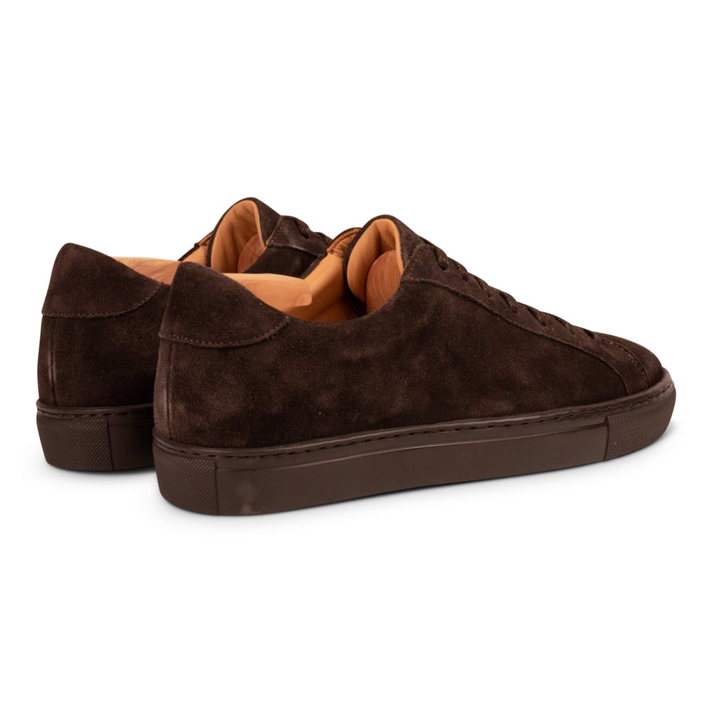Baskets en Daim Marron Foncé avec Semelle Foncée