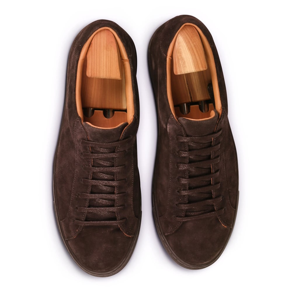 Baskets en Daim Marron Foncé avec Semelle Foncée
