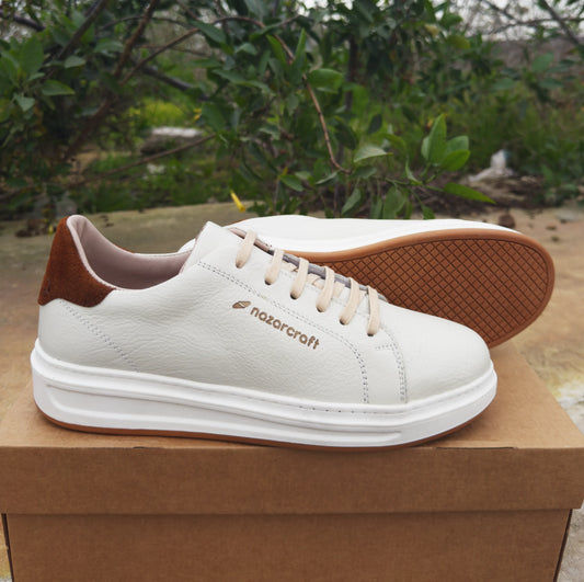 Sneakers en Cuir Grainé Noir et Beige Pour Homme et Femme