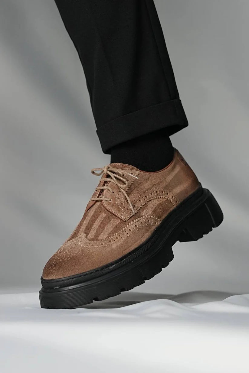 Brogue Lacets épais à Bout Golf en Daim Marron