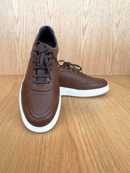 Baskets en Cuir Grainé Marron Pour Homme et Femme