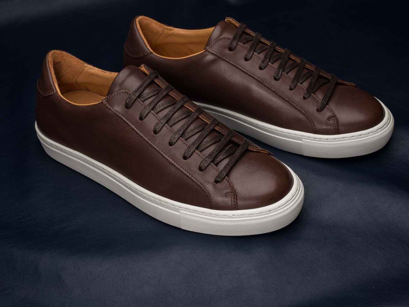 Baskets en Cuir Marron Foncé Pour Homme et Femme