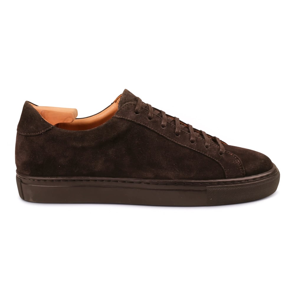 Baskets en Daim Marron Foncé avec Semelle Foncée