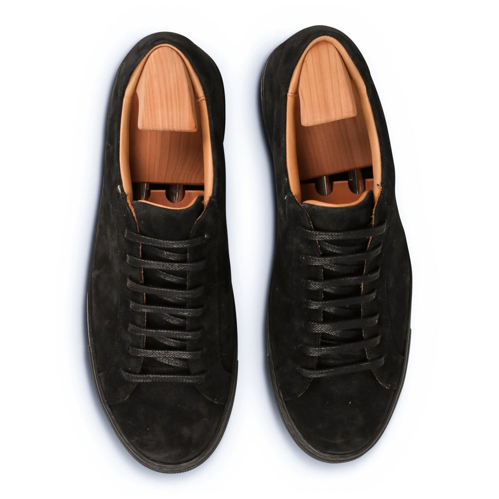 Baskets en Daim Noir avec Semelle Noire