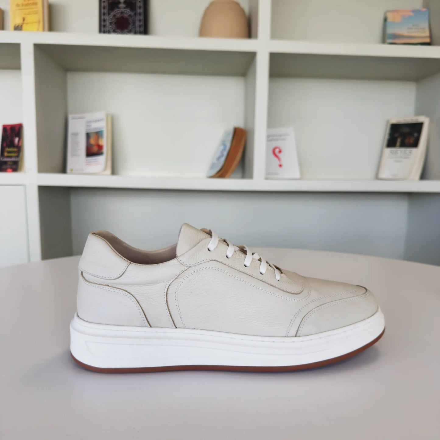 Baskets en Cuir  Beige et Noir Pour Homme et Femme