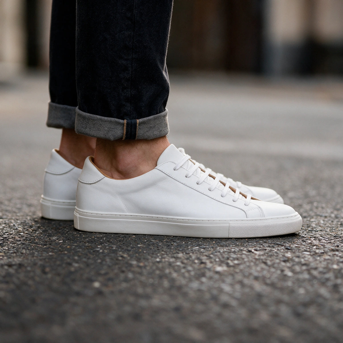 Prime Baskets en Cuir Noir ou Blanc avec Semelle Noire ou Blanche