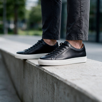 Prime Baskets en Cuir Noir ou Blanc avec Semelle Noire ou Blanche