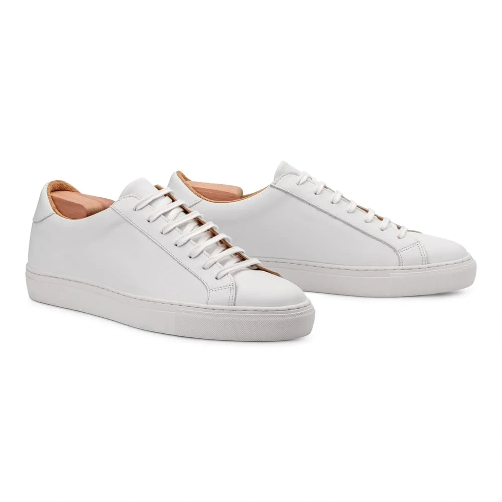 Prime Baskets en Cuir Noir ou Blanc avec Semelle Noire ou Blanche