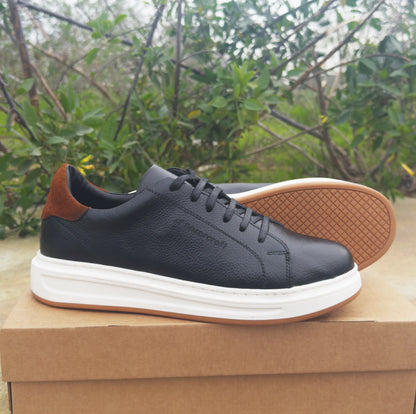Sneakers en Cuir Grainé Noir et Beige Pour Homme et Femme
