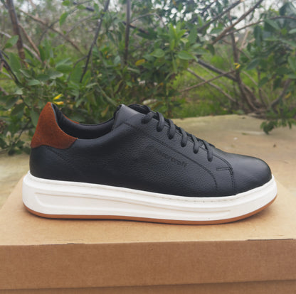 Sneakers en Cuir Grainé Noir et Beige Pour Homme et Femme