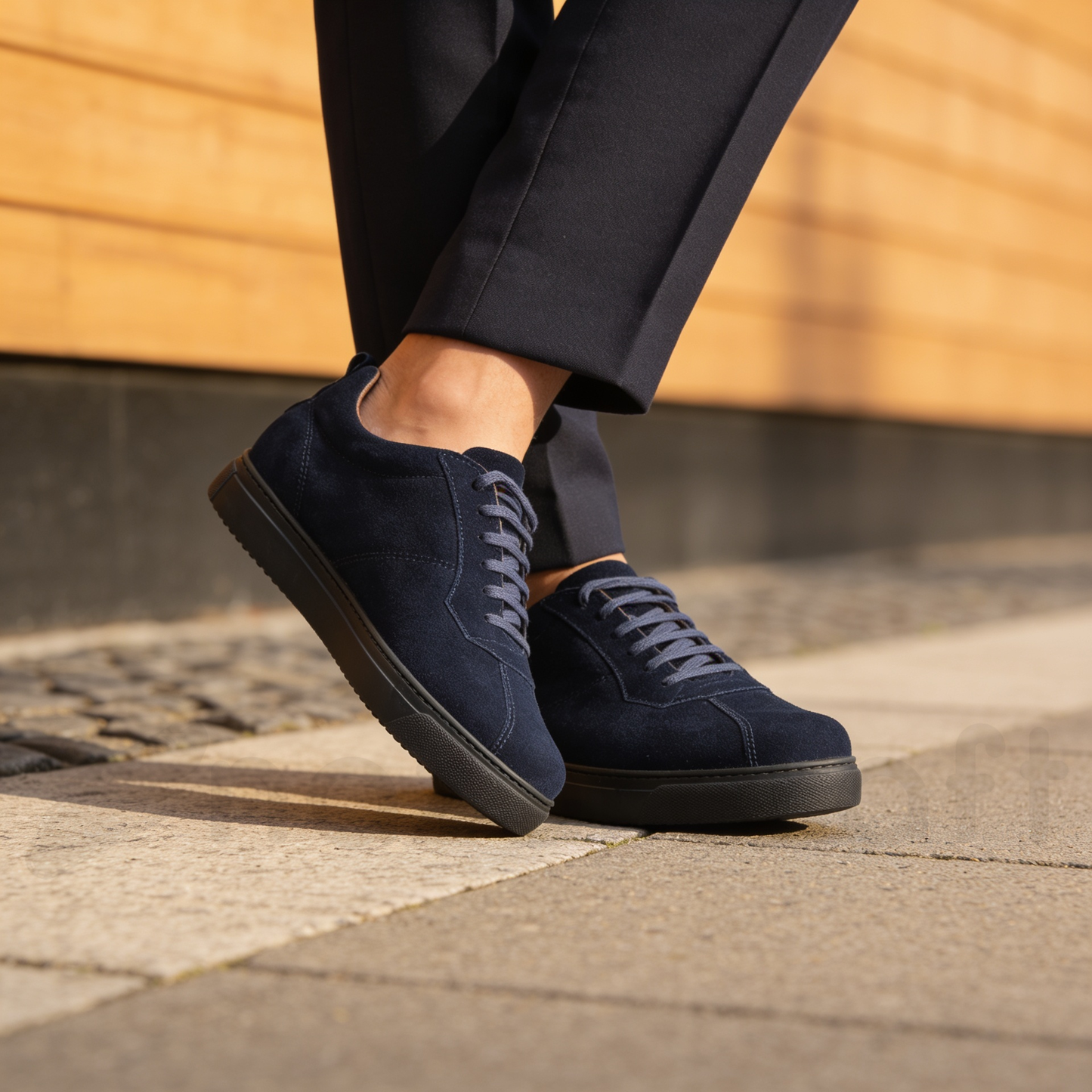 Baskets en Daim Bleu Foncé avec Semelle Gomme Foncée