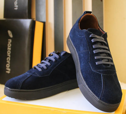 Baskets en Daim Bleu Foncé avec Semelle Foncée