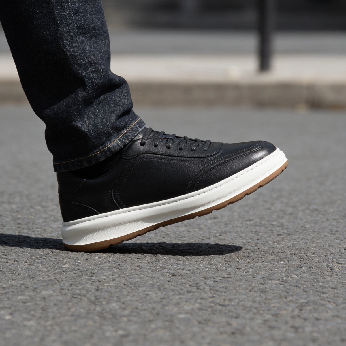 LEGACY 2.0 Baskets en Cuir Grainé Beige et Noir et Marron avec Semelle Eva Anti-Tâche