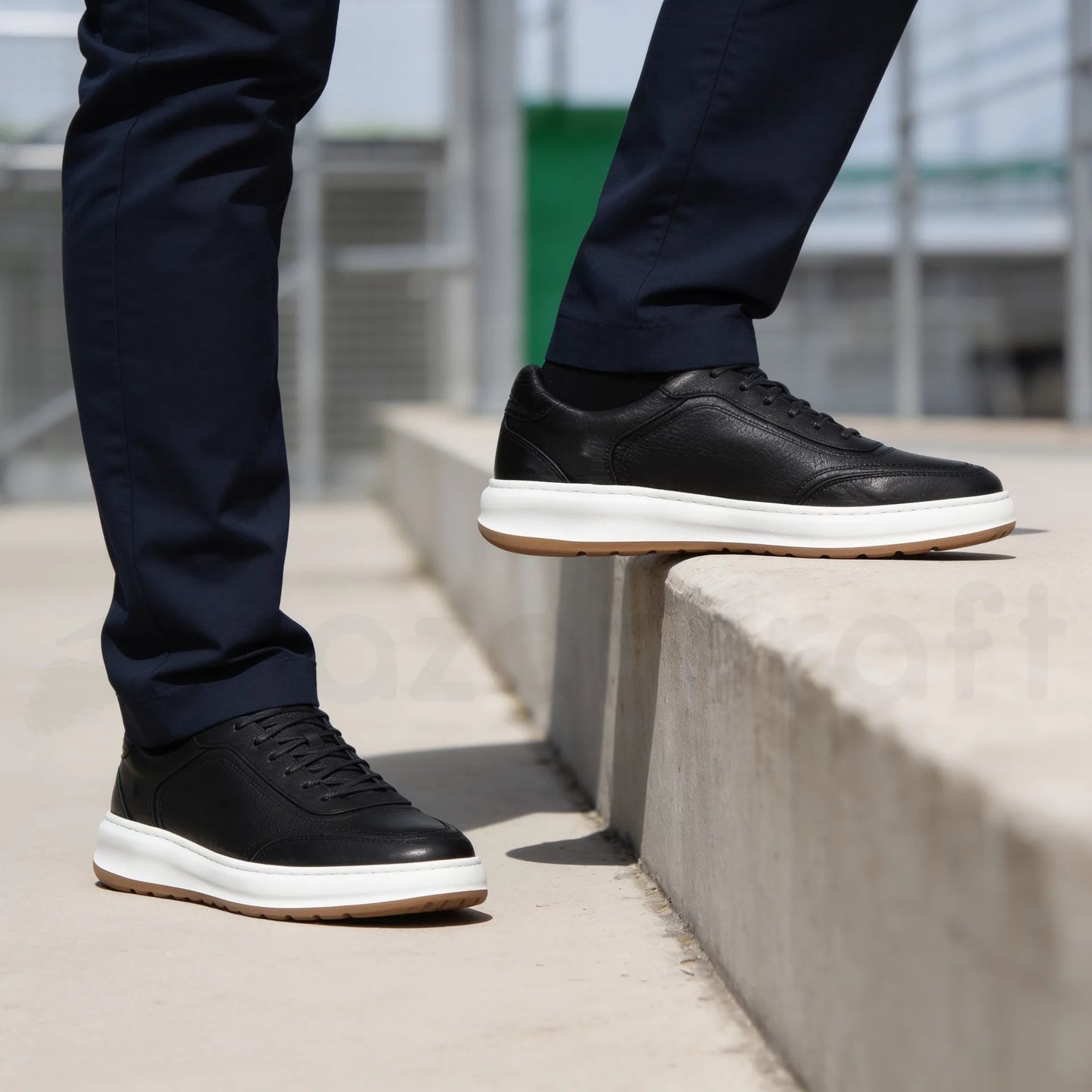LEGACY 2.0 Baskets en Cuir Grainé Beige et Noir et Marron avec Semelle Eva Anti-Tâche