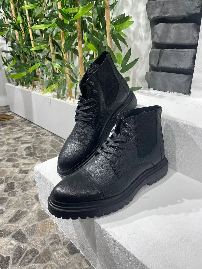 Bottes en Cuir Noir et Semelle EVA