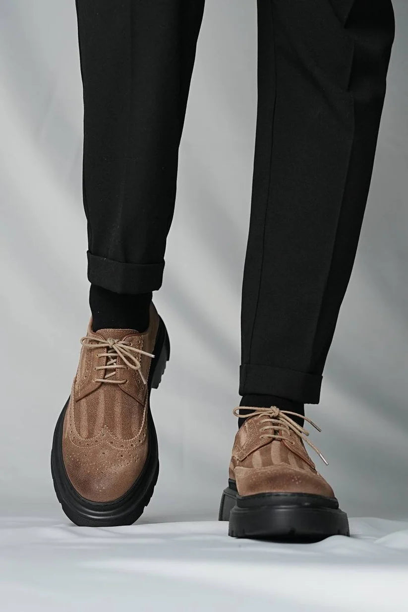 Brogue Lacets épais à Bout Golf en Daim Marron